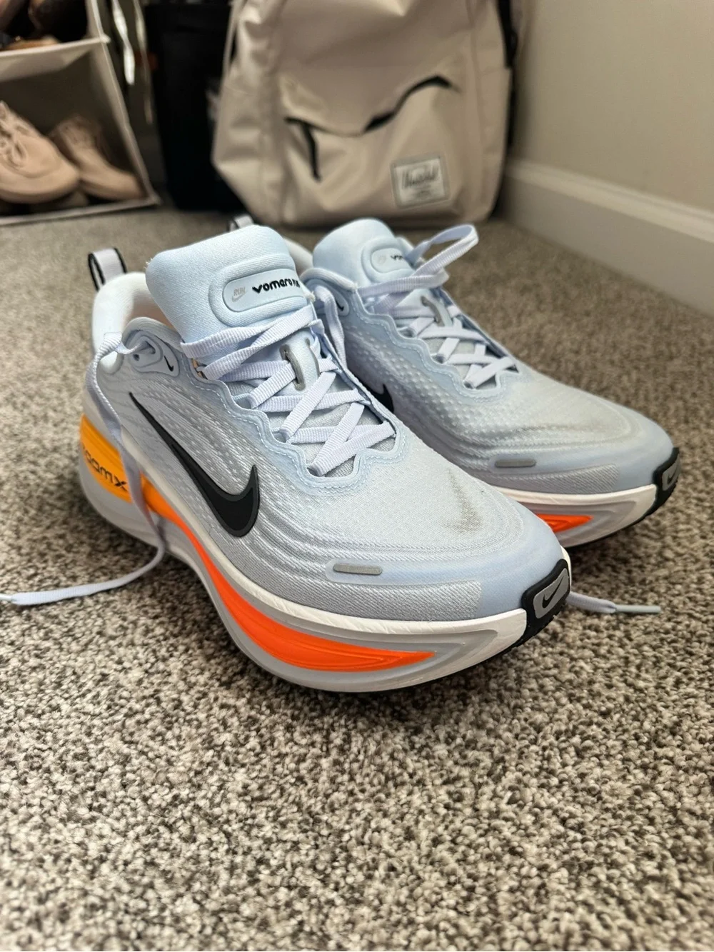Nike Vomero Plus - Picture 2 of 4